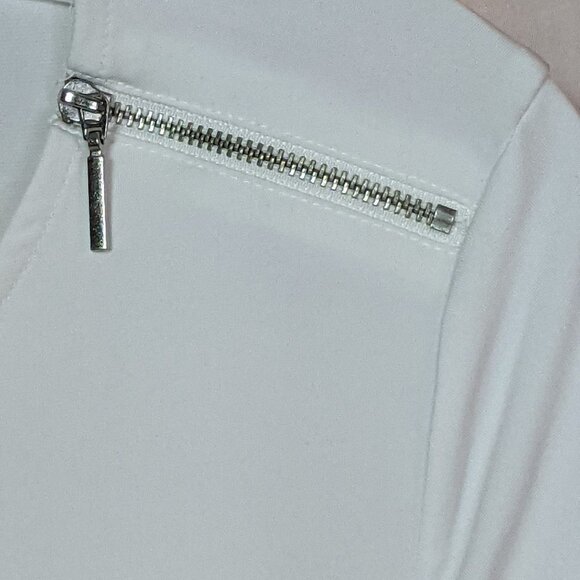 GRACE Round Neck Zipper Enhanced Short Sleeve Stretch Top White Size Small - Picture 5 of 9
